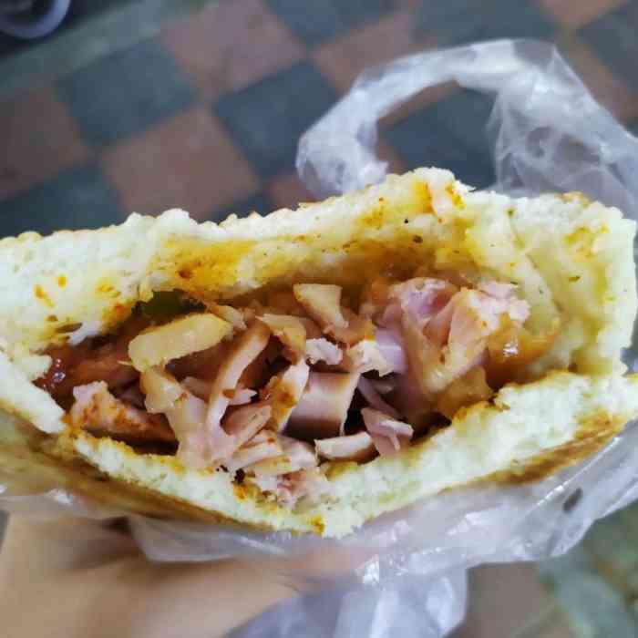 焖烤鸡腿饼-"这个鸡腿饼是真的很好吃,一段时间不吃真的.