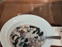 -RUXU入续糖水铺与包(卓悦中心店)