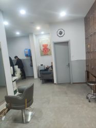 -艺格造型染发烫发