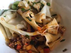 油泼面-東舍食唐精品陕菜馆