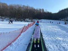 -五家山森林公园滑雪场