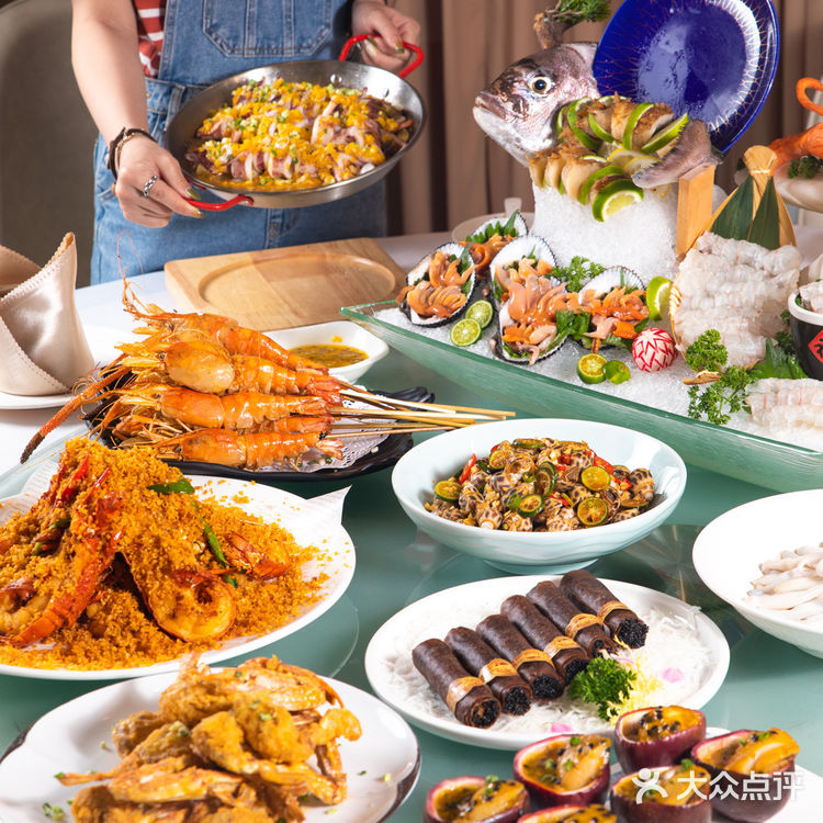 广州探店 | 全新“海鲜市场”，青龙虾只要￥99/只！