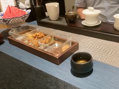 -忆江南·临江鱼馆