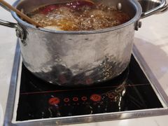 -逸山伍自转小火锅(纺织品店)