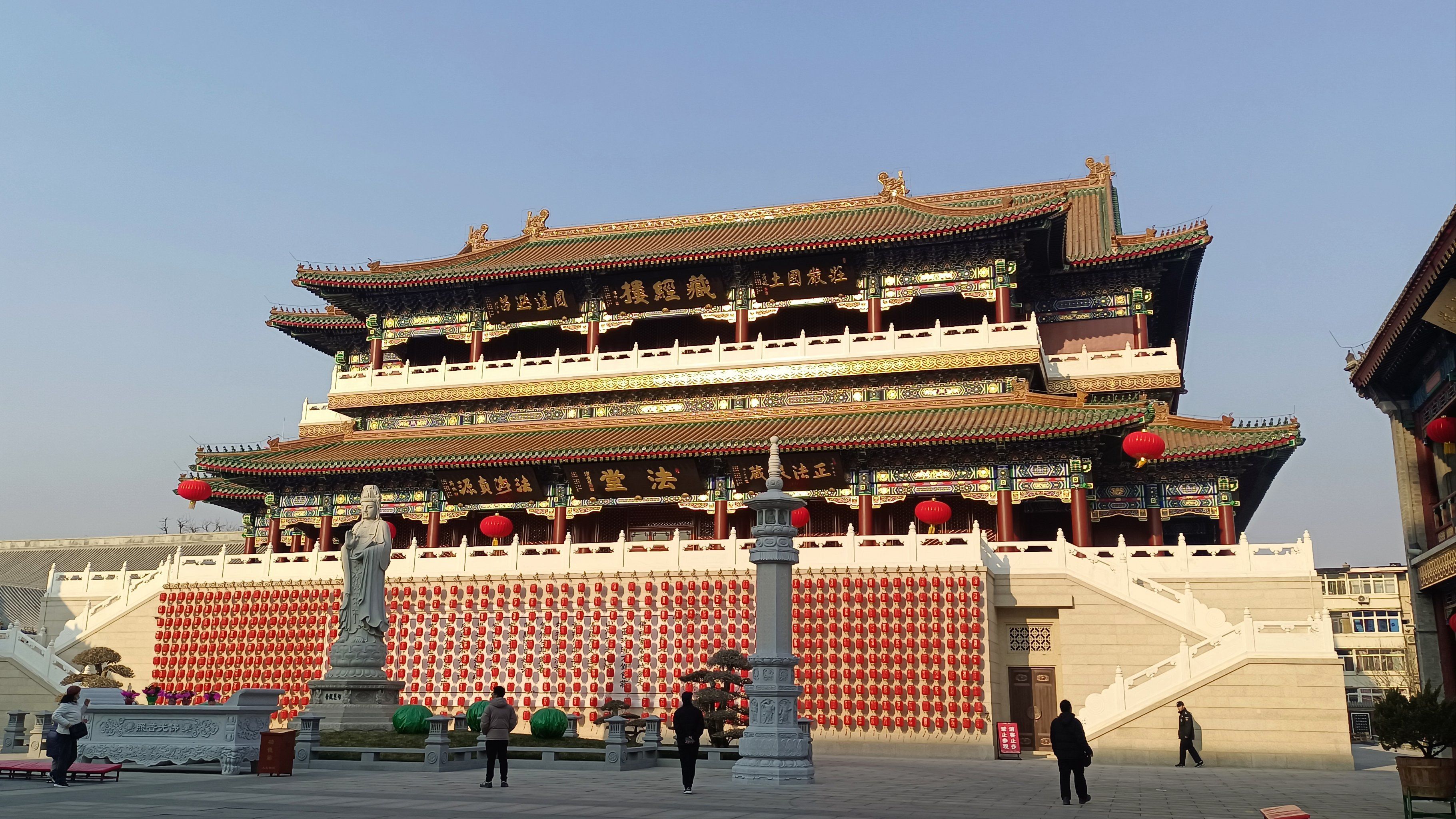 藏经阁建成,大悲院今年布置年味十足