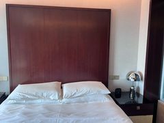 -上海龙之梦万丽酒店