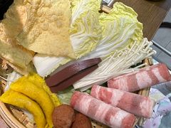 -顶上头•螺蛳粉火锅(德思勤复地星光店)