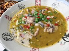 -土砂锅生态山庄·非遗砂锅雅鱼