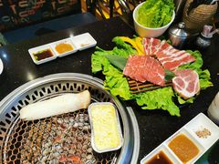 -木槿花韩式炭烤·熟成肉工坊(孙文东路店)