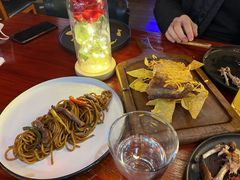 -Famous肥猫墨西哥音乐餐吧(五棵松华熙LIVE店)