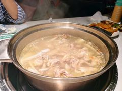 -三个椰子·现砍椰子鸡(金源CBD店)