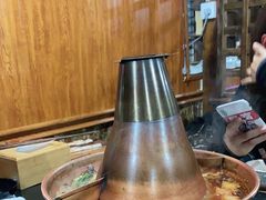 -果松木炭酸菜铜火锅·外婆参鸡汤