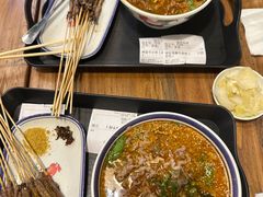 -云阿蛮云南生烫牛肉米线(奉贤路店)