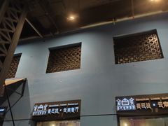 -香巴拉云南餐厅(华莱坞店)