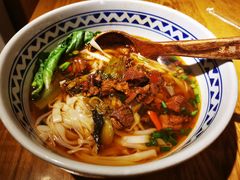 爱吃酸菜牛腩米粉-三两粉(深圳南山桃园店)