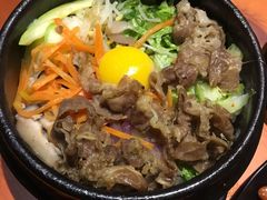 肥牛石锅拌饭-HONGA HONGA雄家(曹路店)