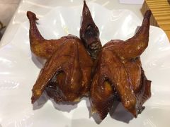 -粤小馆(天安云谷店)