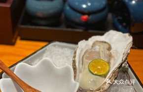 Seasonal Air-Freighted Imported Oysters