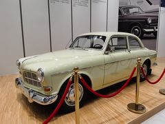 -杭州中沃沃尔沃4S店(滨江区店)