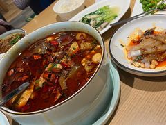 -渝信川菜 · 川味家常菜(财富购物中心店)