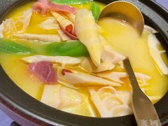 黄山火腿煨问政山笋-徽镇小厨·经典徽菜(十里河店)