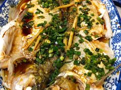 清蒸白水鱼-邱记私房菜·十八年本地菜