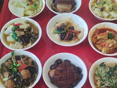 -蓝田九大碗民俗食府(蓝田店)