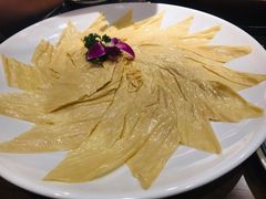 现做鲜油豆皮-山城鼎重庆老火锅(西安钟楼店)