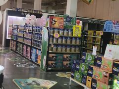 -百安居装修建材卖场(泰然店)