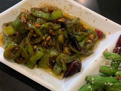 -杨记清芳牛肉拉面(宝龙广场店)