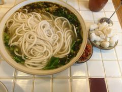 -粉八·云南米线·建水烧烤(常熟路店)