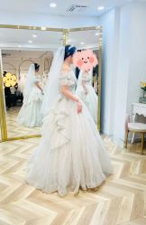 -予白婚纱礼服馆