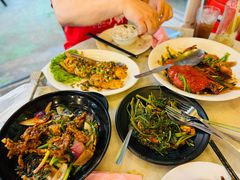 -大树下海鲜饭店