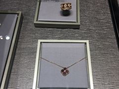 -Van Cleef & Arpels(海港城海洋中心店)