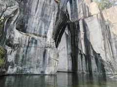-绍兴东湖风景区