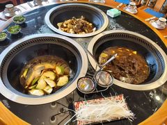-粘豆包铁锅炖二部(温泉街店)