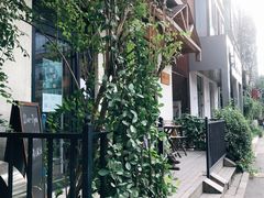 -Cafe Villa