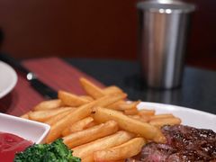 -WOLFGANG PUCK KITCHEN & BAR(迪士尼小镇店)