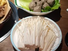 -蔡婶牛腩牛杂煲(长安万科店)