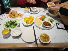 -关东小磨东北菜(漕河泾印象城店)