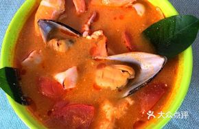 Tom Yum Seafood Rice Bowl
