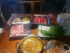 -呷哺呷哺(松北万象汇店)