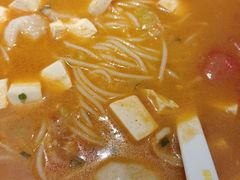 -粉小主·贵州酸汤牛肉粉(南京仙林金鹰店)