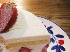 草莓蛋糕-MI WU FACTORY米屋美食工厂餐厅(绿地店)