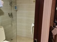 -维也纳酒店(罗湖口岸国贸东门店)