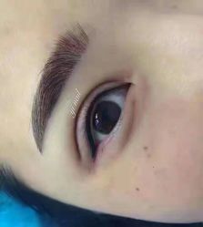 -逸日式美甲美睫工作室