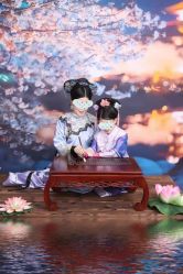 点击看大图 -后宫·古装汉服京剧儿童亲子全家福摄影