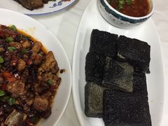 炸臭豆腐-新新湘菜馆(新中街二条店)