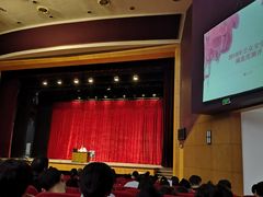 -沪东工人文化宫