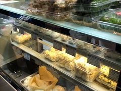 面包甜点陈列柜-白玉兰食品(甜云店)